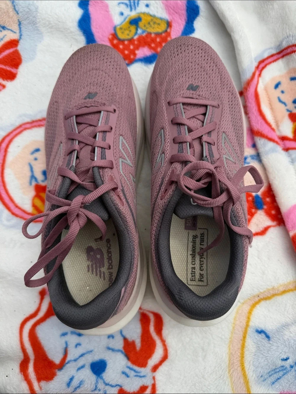 New Balance Women's EUC 1080v15, size 8 - Picture 12 of 15